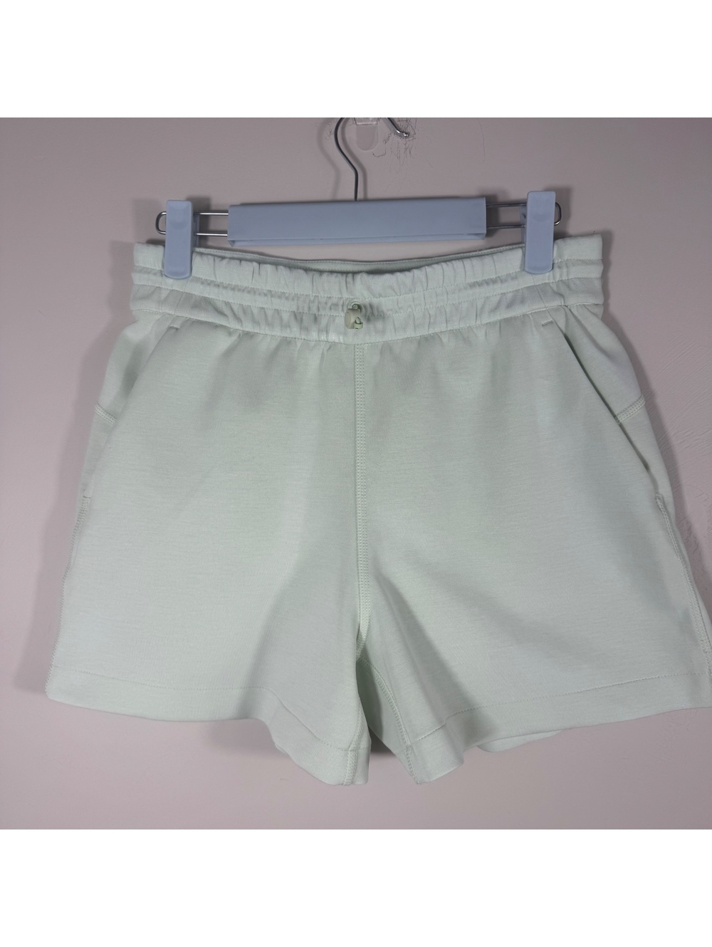 Lululemon Softstreme High-Rise Shorts 4” | 4